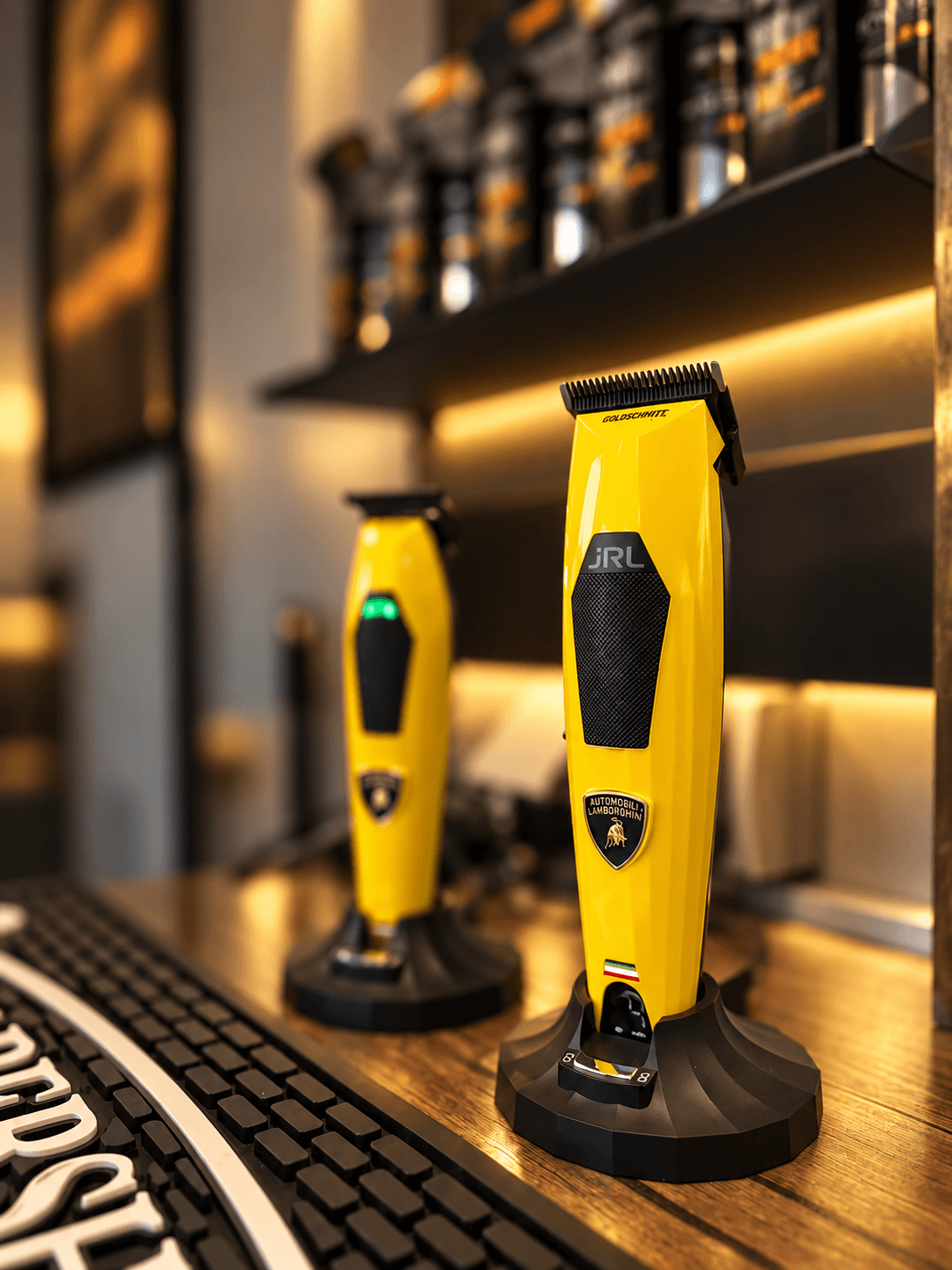Goldschnitt Maschinen mit Lamborghini-Edition-Clipper